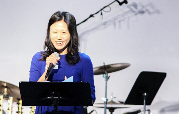 애나 박 변호사가 한국인이기 때문만이 아니라 크리스천으로서 북한에 관심을 갖고 기도 운동에 동참해 줄 것을 요청하고 있다. 