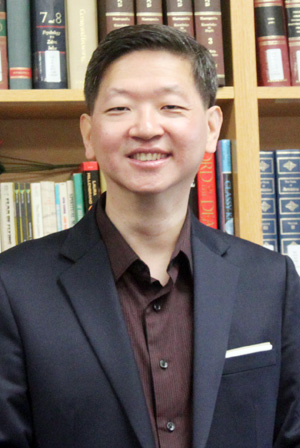 미드웨스턴 침례신학대학원 한국학부 학장  박상진  박사