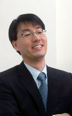 저자 박영식 교수는 종교신학을 비롯해 신정론, 신학과 과학의 대화, 철학적 신학, 신학방법론, 창조론 등에 많은 관심을 갖고 연구 중이다. 저서로는 <고난과 하나님의 전능: 신정론의 물음과 신학적 답변> 등이 있다.