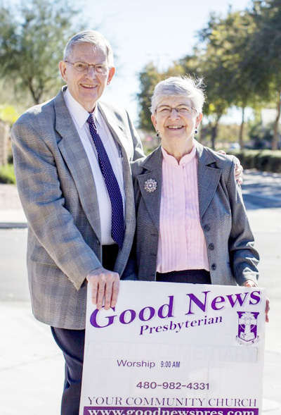 굿뉴스장로교회의 클라이드 리드 목사와 그의 아내. 