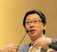 김석년 목사가 강연하고 있다. ⓒ이대웅 기자