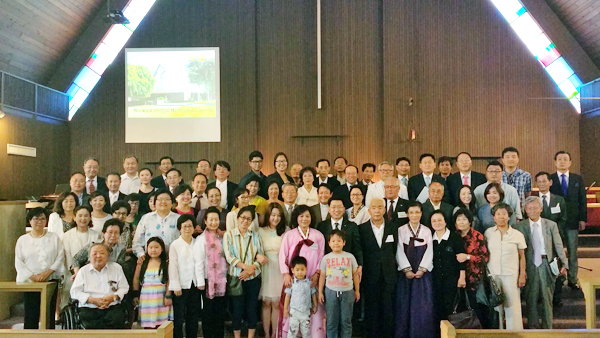 놀웍한인교회가 창립 5주년을 맞이해 감사예배와 함께 임직식을 거행했다.