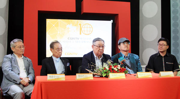 CGNTV의 배종수 장로, 정상건 장로, 유재건 장로와 테너 박인수 교수, 김선근 선교사