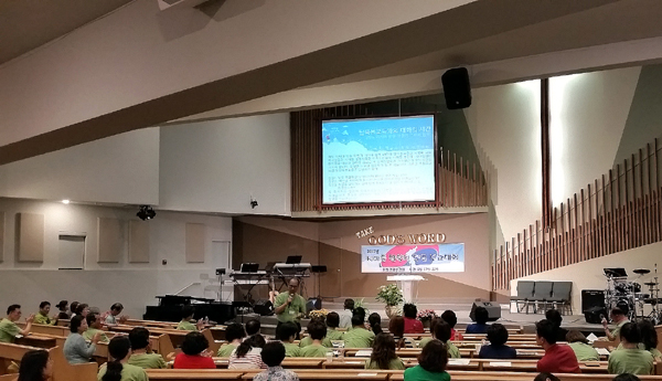 뉴비전교회에서 진행된 2015년 탈북자 선교대회