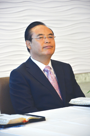 ‘오늘을 만족하라’를 출간한 은혜한인교회 담임 한기홍 목사. 