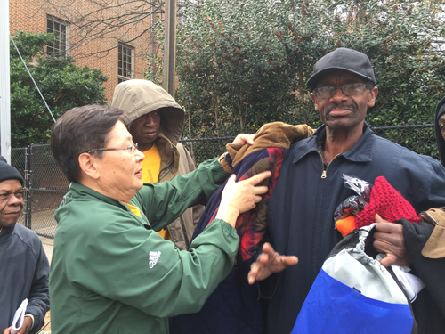디딤돌선교회 사랑의 담요, 자켓 나누기