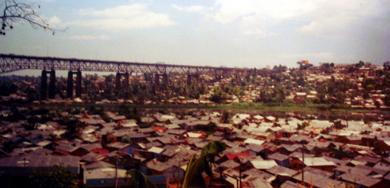 순복음뉴욕교회는 도미니카 공화국 산토도밍고 다리밑 마을에 준구메모리얼스쿨을 건립할 계획이다. 도미니카 공화국은 인내교구 선교지원 국가다.