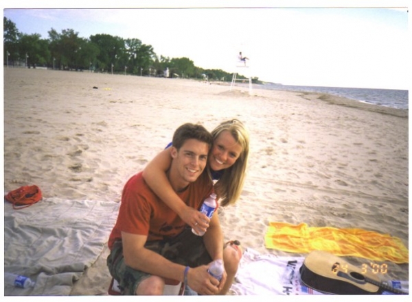 (Photo : 출처 = 데이비 블랙번 페이스북) 해변에서 즐거운 한 때를 보내고 있는 블랙번 목사 부부의 이전 모습