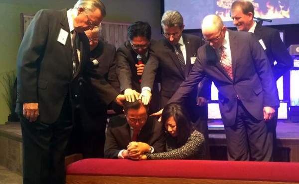 ECA 목사 안수식이 시카고에서 거행됐다.