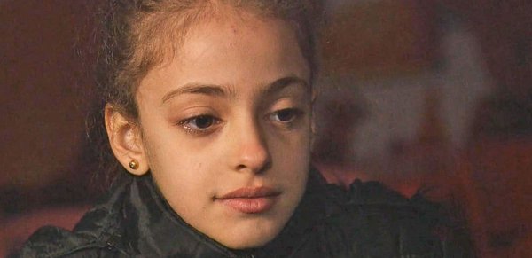 아르빌 난민촌에서 생활하고 있는 10세 소녀 미리암. ©트위터