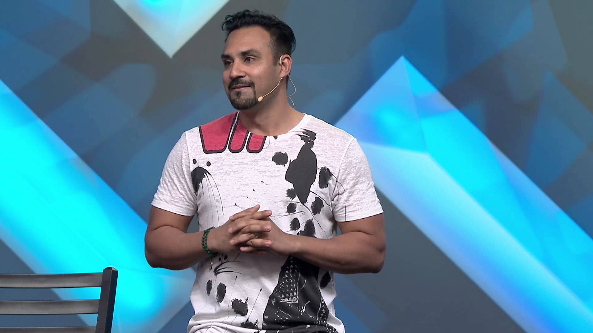 노스캐롤라이나주 샬럿의 모자이크 처치(Mosaic Church)의 목회자 나임 파잘(Naeem Fazal) 목사. 그는 무슬림이었다. ©유튜브 동영상 캡춰