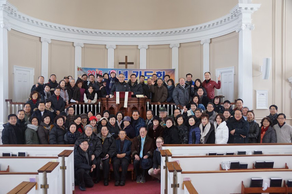 뉴욕목사회(회장 김영환 목사)가 신년을 맞아 선교와 부흥의 발상지인 윌리엄 칼리지와 무디의 생가를 방문해 기도했다.
