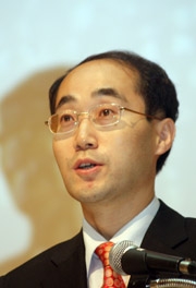 ▲정성욱 교수.