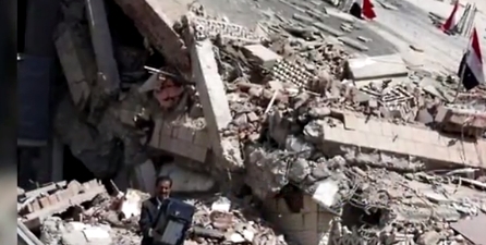 파괴된 예멘 대통령궁 인근 지역. ©동영상 캡춰