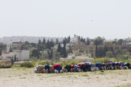 무슬림들의 기도시간. 이들의 방향이 예수로 바뀌었다는 놀라운 소식이 들려온다. ©에크발로 프로젝트 홈피