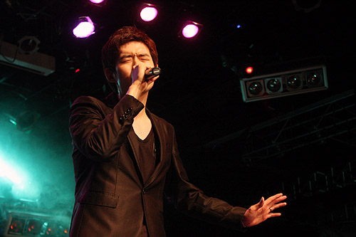 찬양 사역자 김 브라이언