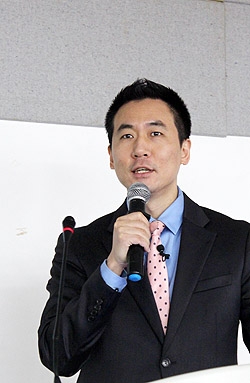 ▲김동환 교수가 강의하고 있다. ⓒ이대웅 기자