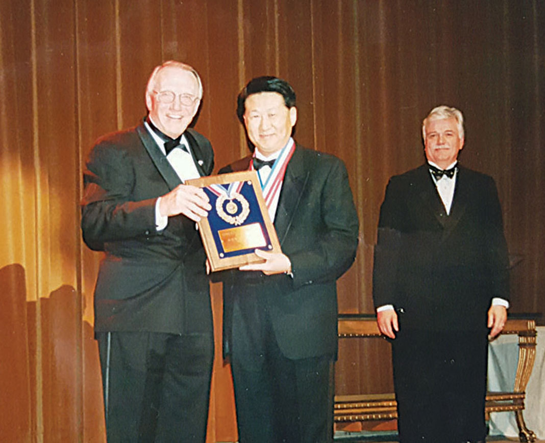 케네스 엄 집사