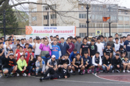 청소년 농구대회 참가자들이 기념촬영을 했다.