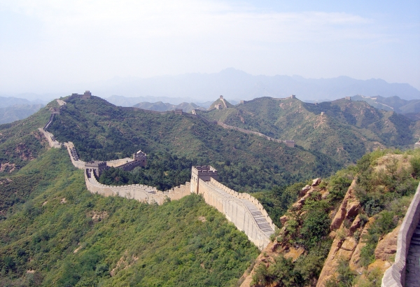 ▲중국 하면 떠오르는 만리장성의 위용. 늘 관광객으로 가득해 '이런' 사진을 찍기는 쉽지 않다.