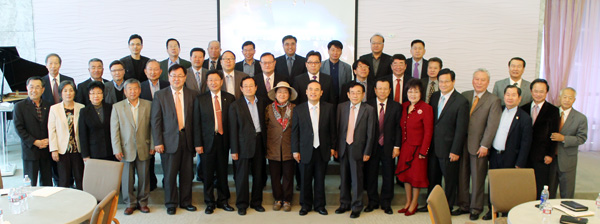 남가주 교계 지도자들이 이번 대회의 성공적 개최를 위해 머리를 맞대고 논의했다. 