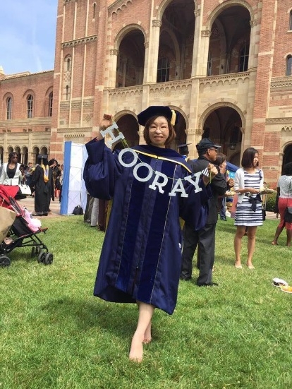 
▲UCLA 사회복지학 박사과정을 마친 이지선의 졸업 사진. ⓒ이지선 SNS
