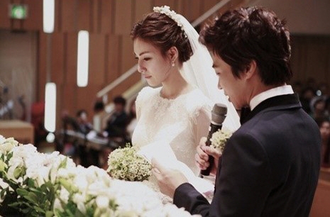 ▲결혼 당시 김정화와 CCM 사역자 유은성. ⓒ배우 김정화
