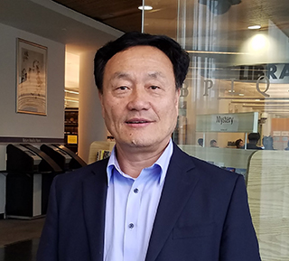 열방빛선교회의 대표이자 황금종교회의 담임인 최광 목사가 탈북 선교사역자 양성을 위한 해외컨퍼런스 준비차 뉴욕을 방문했다.